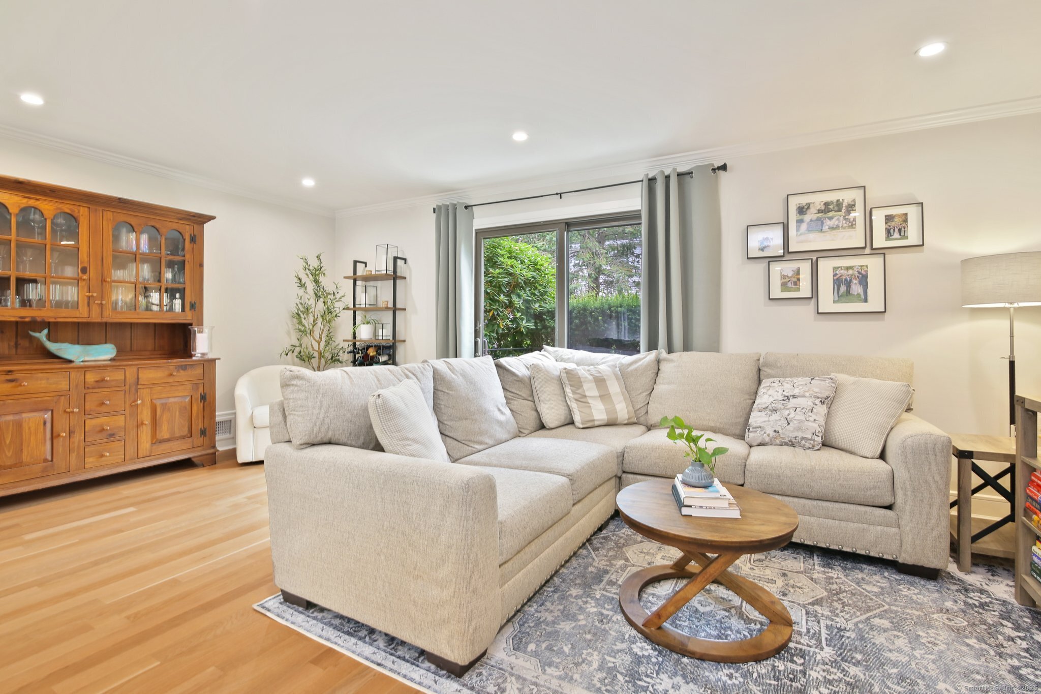 75 Cos Cob Avenue APT 9