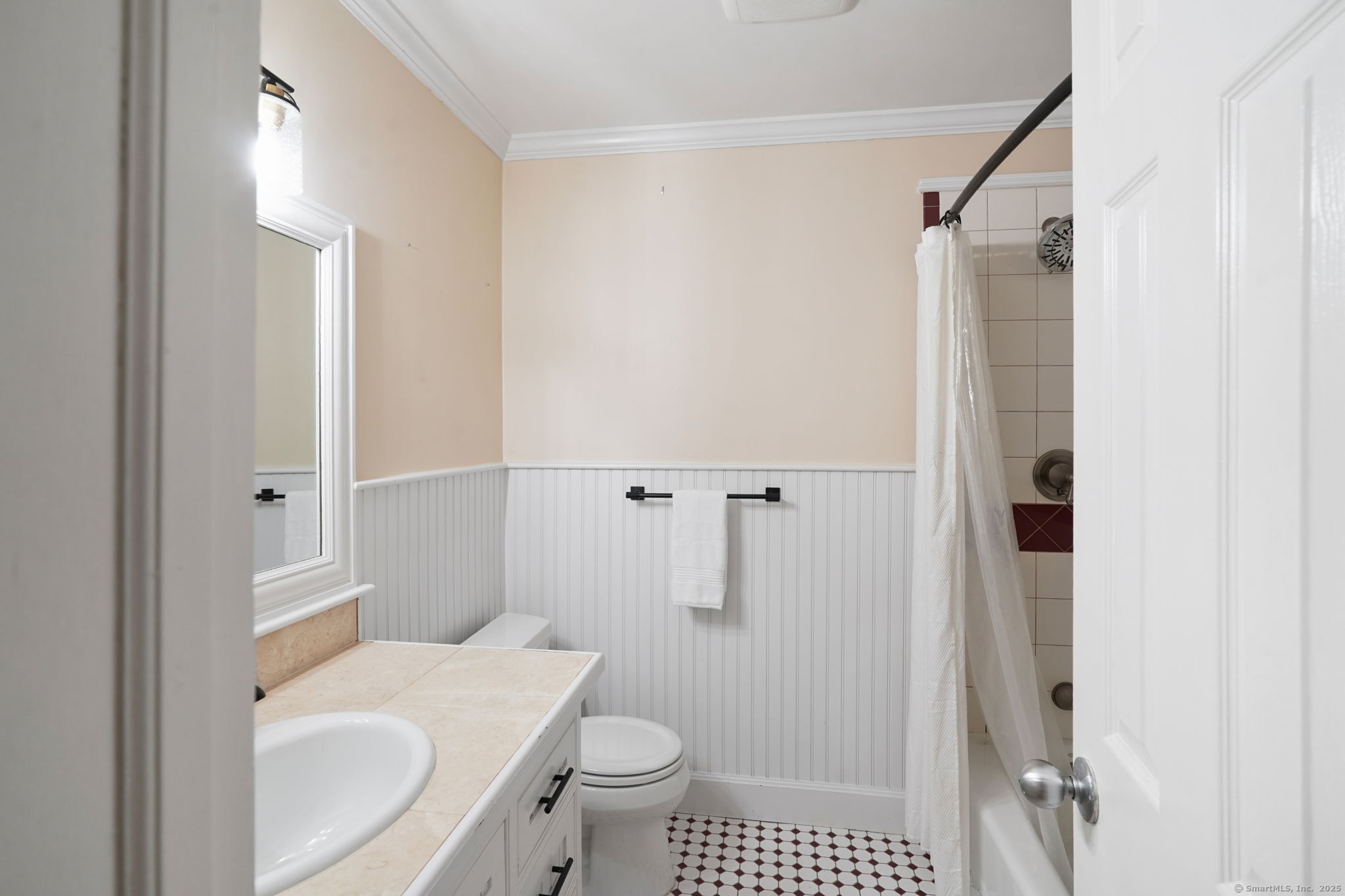 1 Wolfpit Avenue APT 13