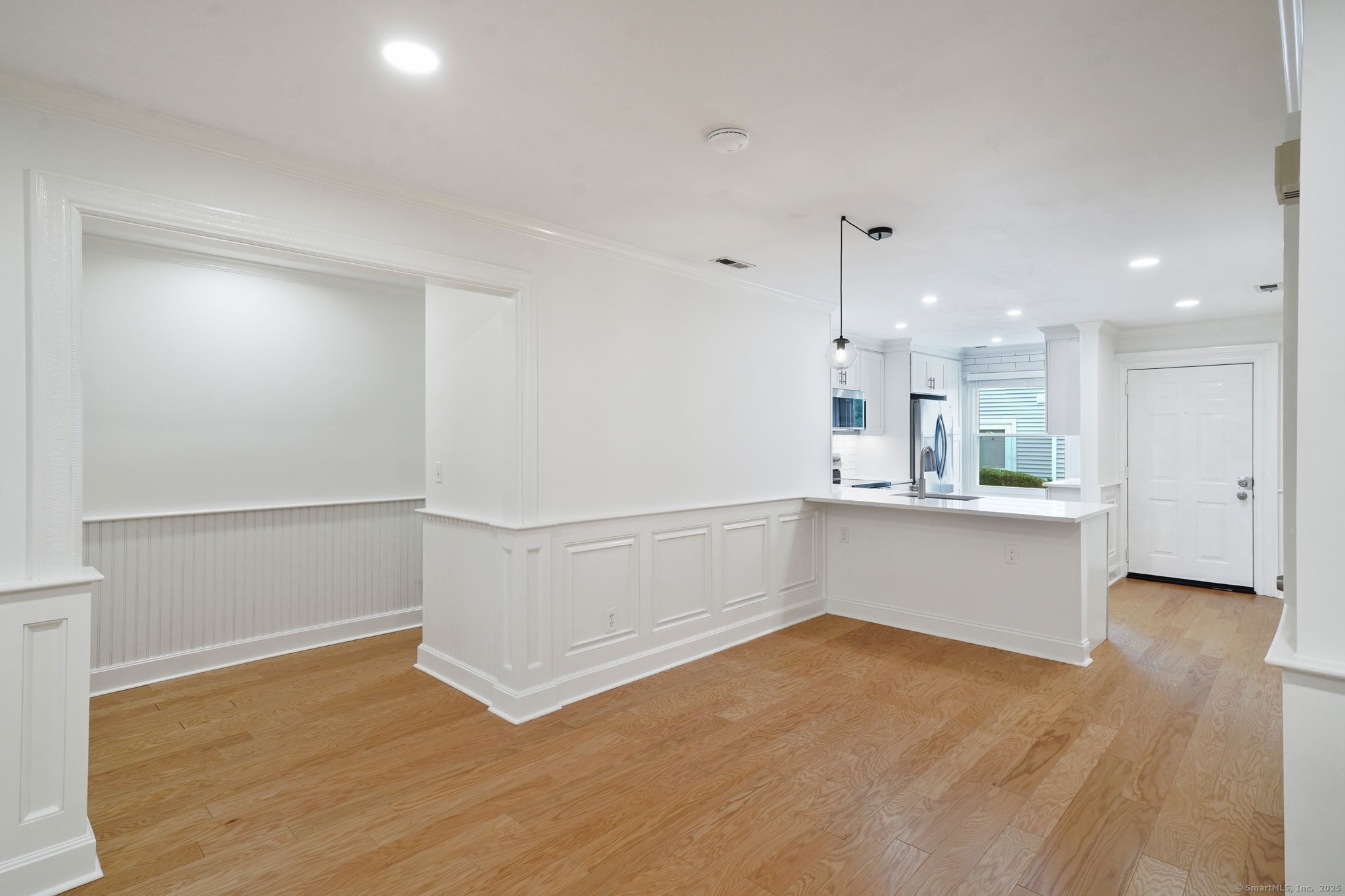 1 Wolfpit Avenue APT 13