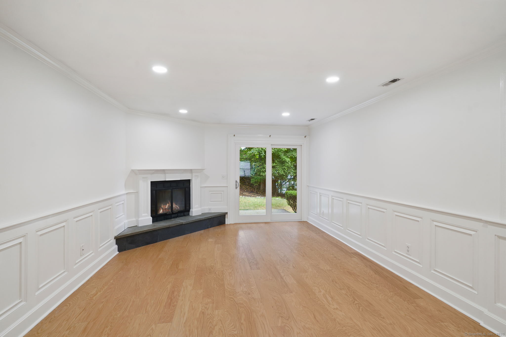 1 Wolfpit Avenue APT 13