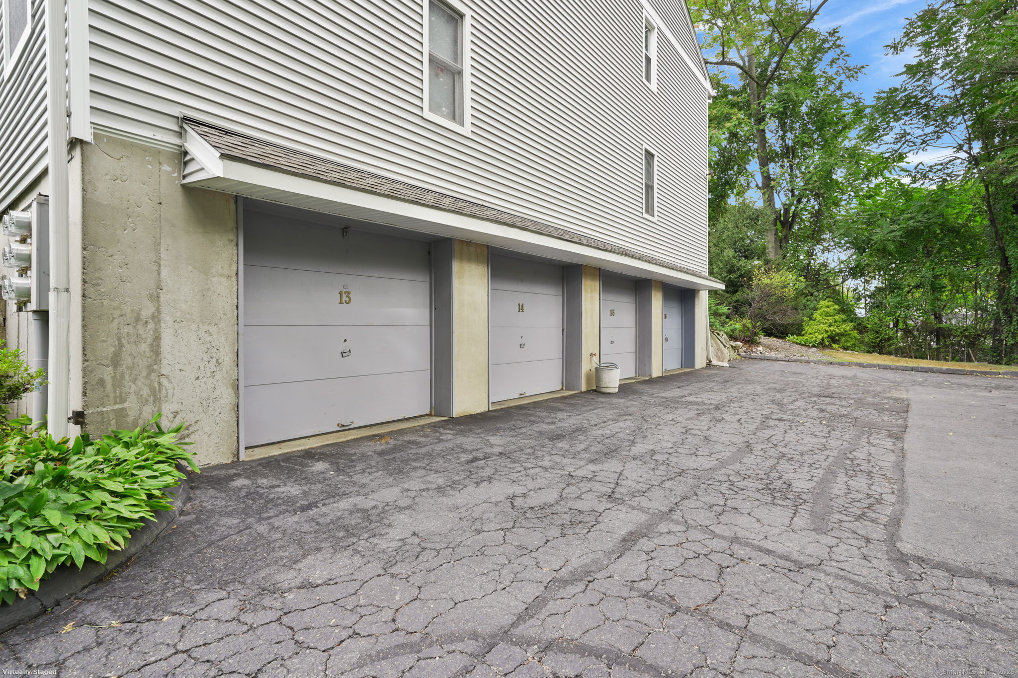 1 Wolfpit Avenue APT 13