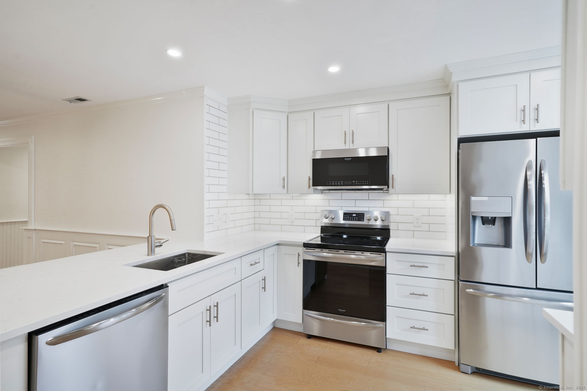 1 Wolfpit Avenue APT 13