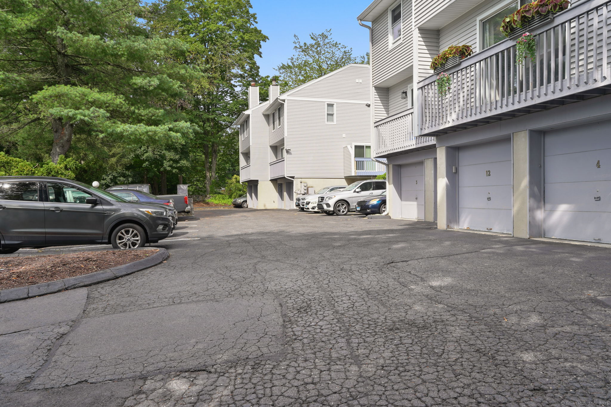 1 Wolfpit Avenue APT 13