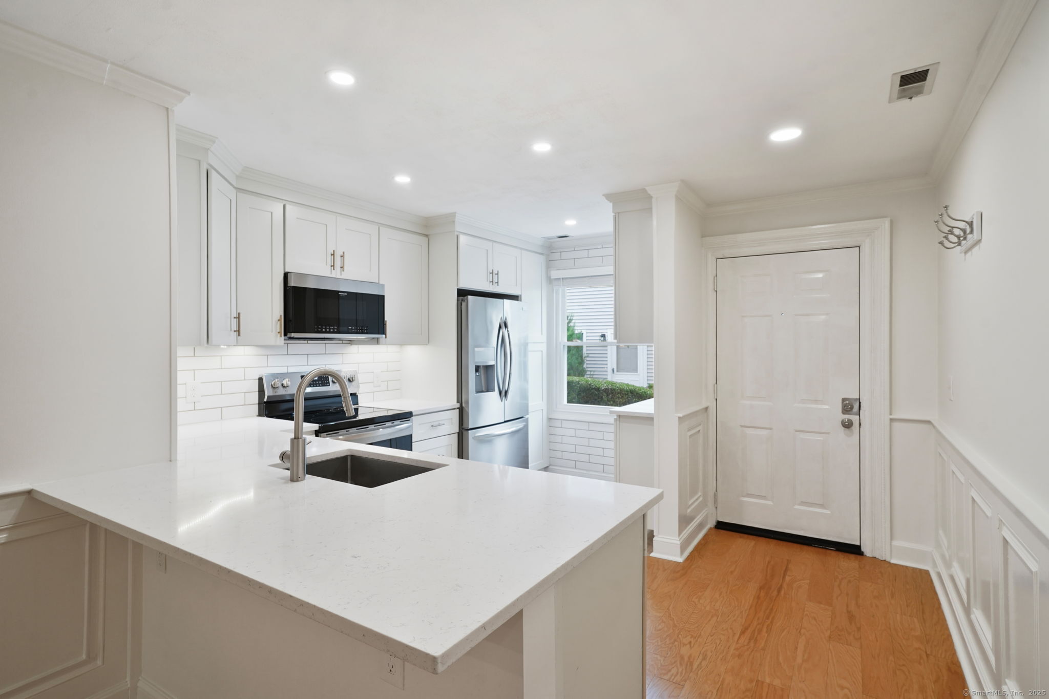 1 Wolfpit Avenue APT 13