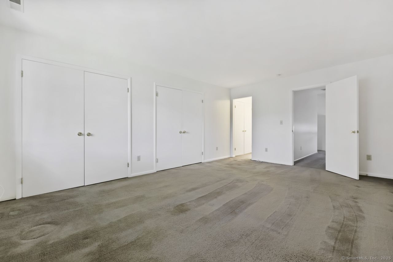 2437 Bedford Street E6