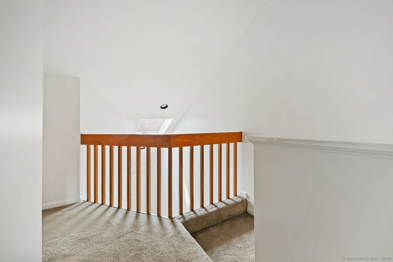 2437 Bedford Street E6