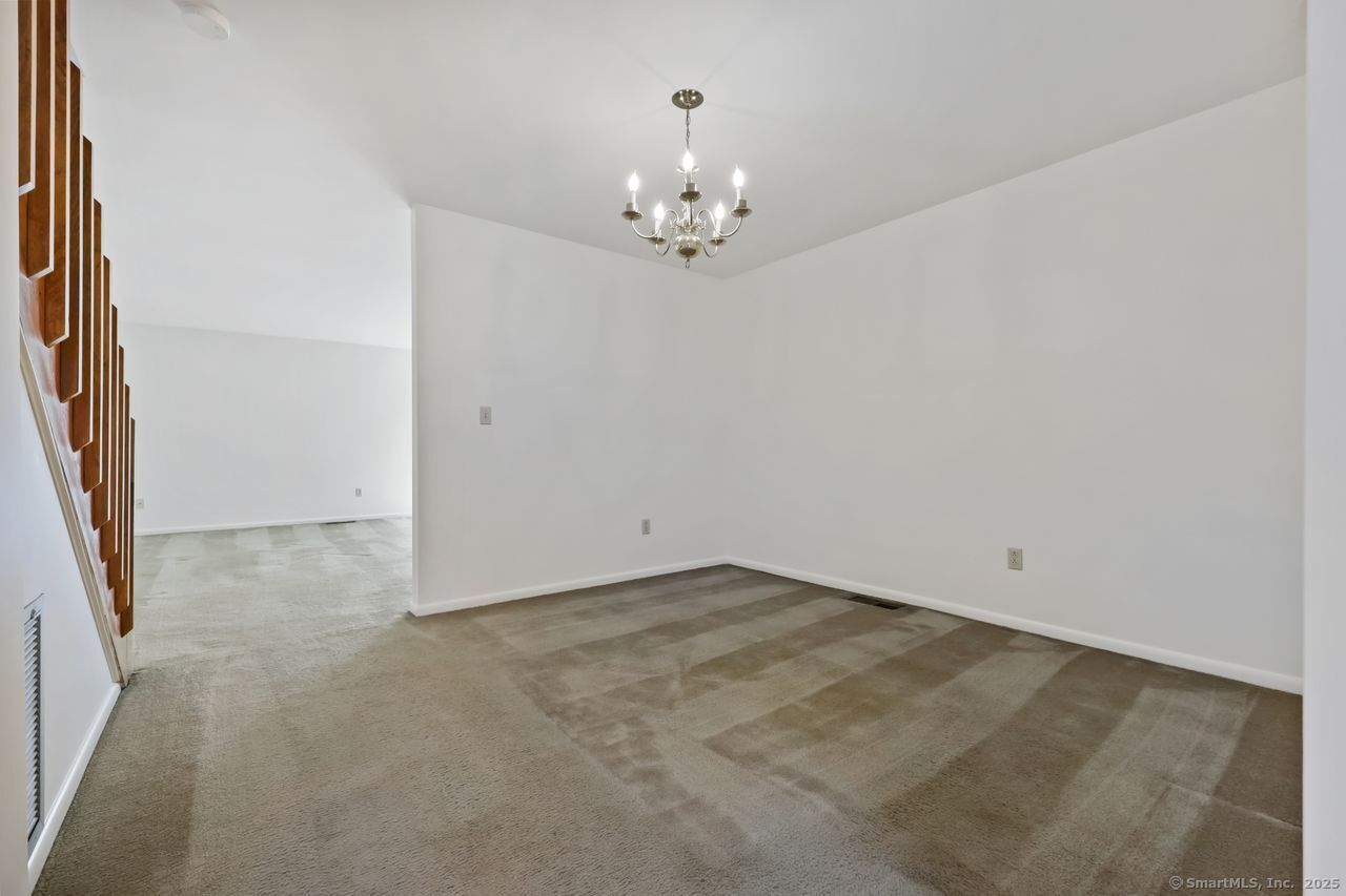 2437 Bedford Street E6