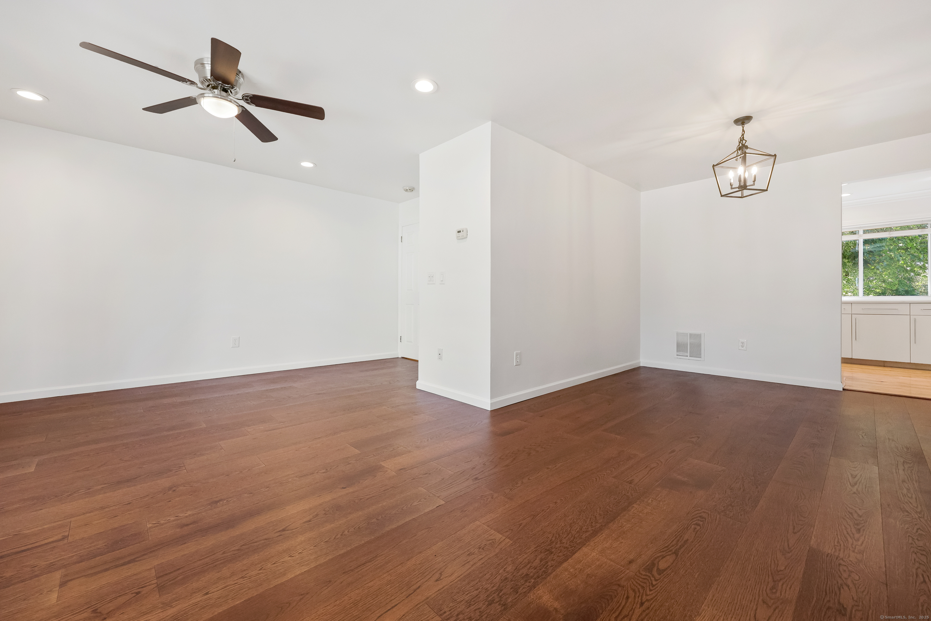 75 Cos Cob Avenue APT 14