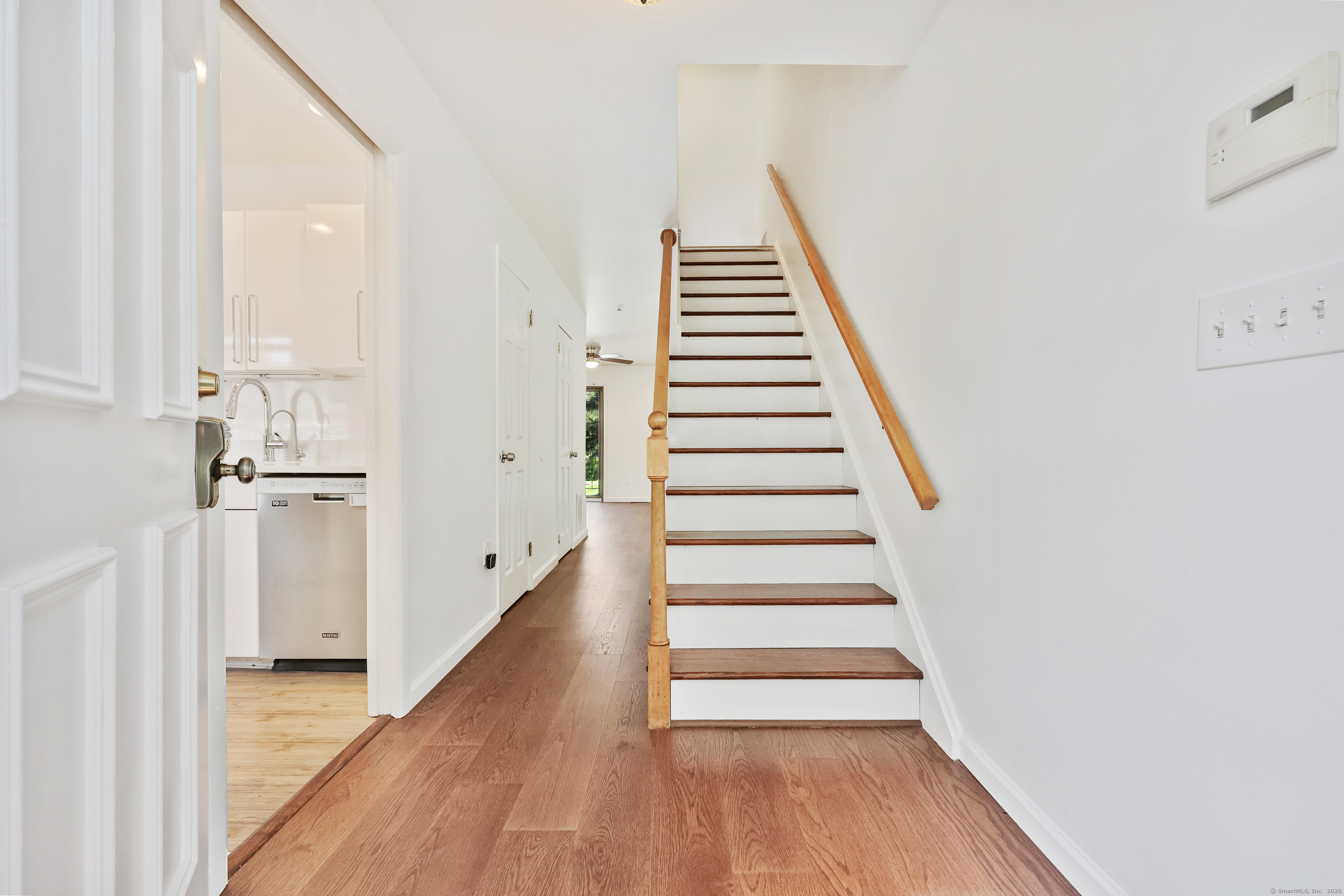 75 Cos Cob Avenue APT 14