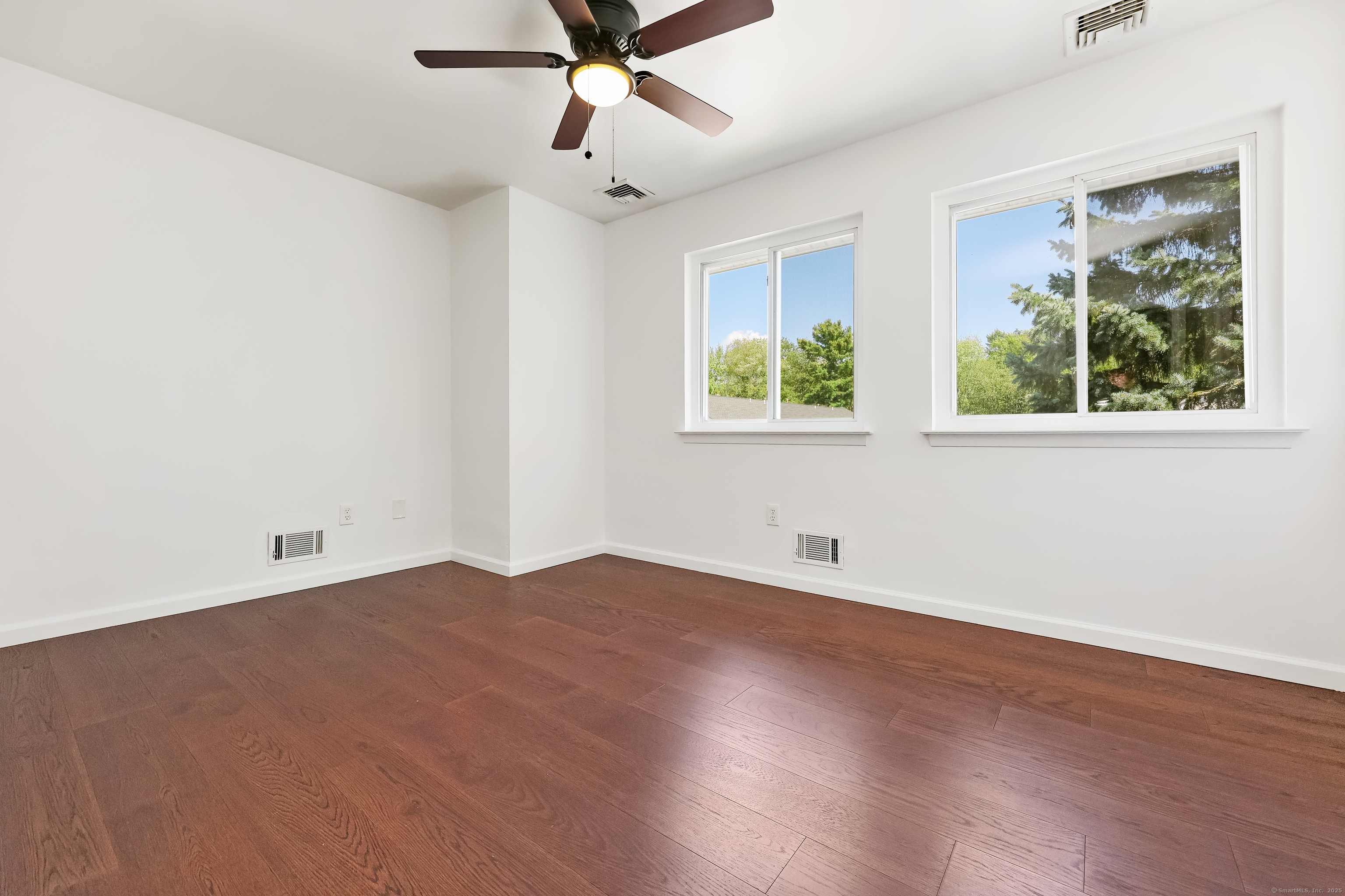 75 Cos Cob Avenue APT 14