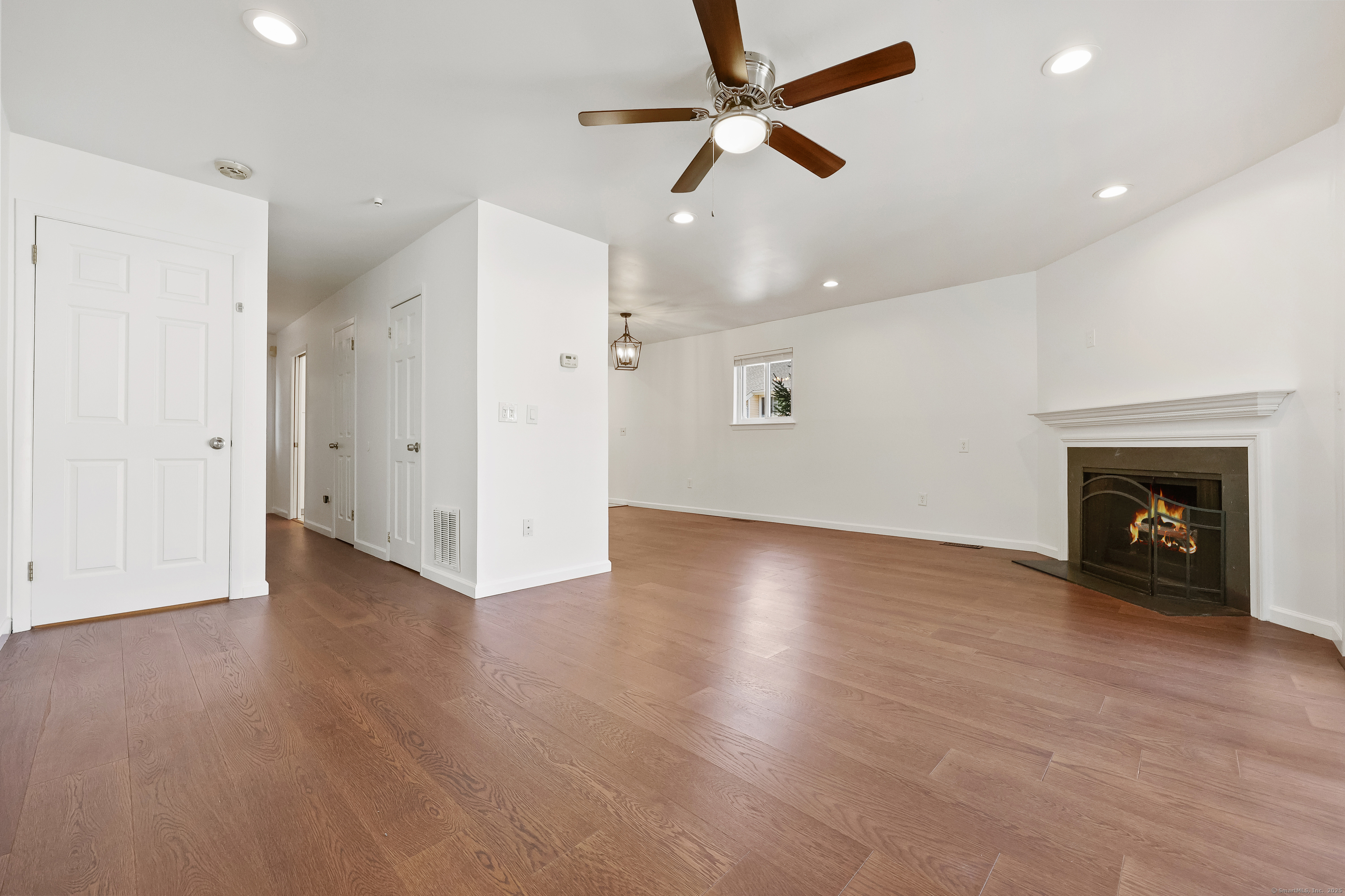 75 Cos Cob Avenue APT 14