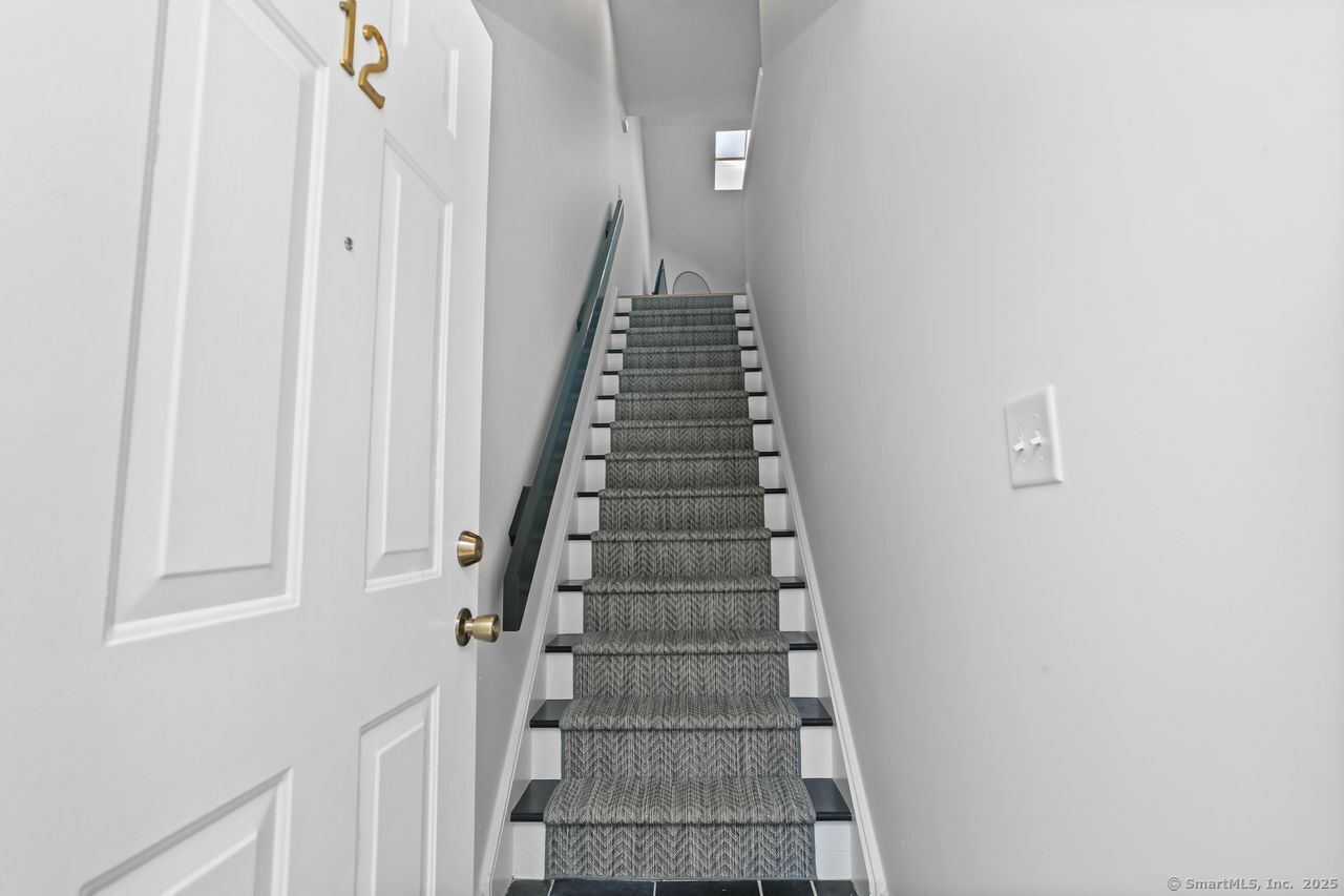 1 Wolfpit Avenue APT 12