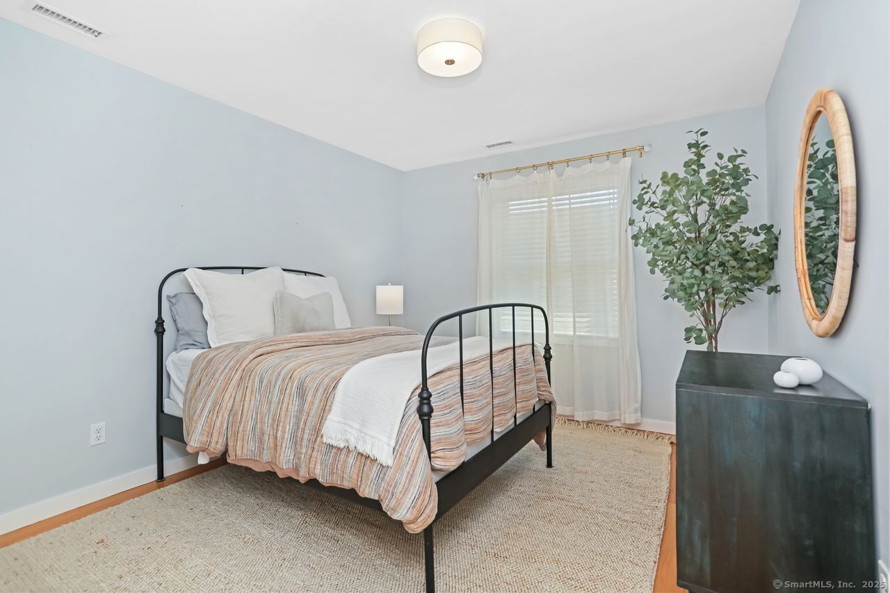 1 Wolfpit Avenue APT 12