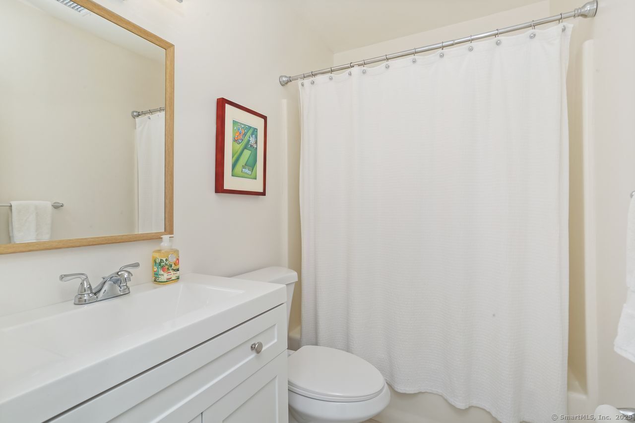 1 Wolfpit Avenue APT 12