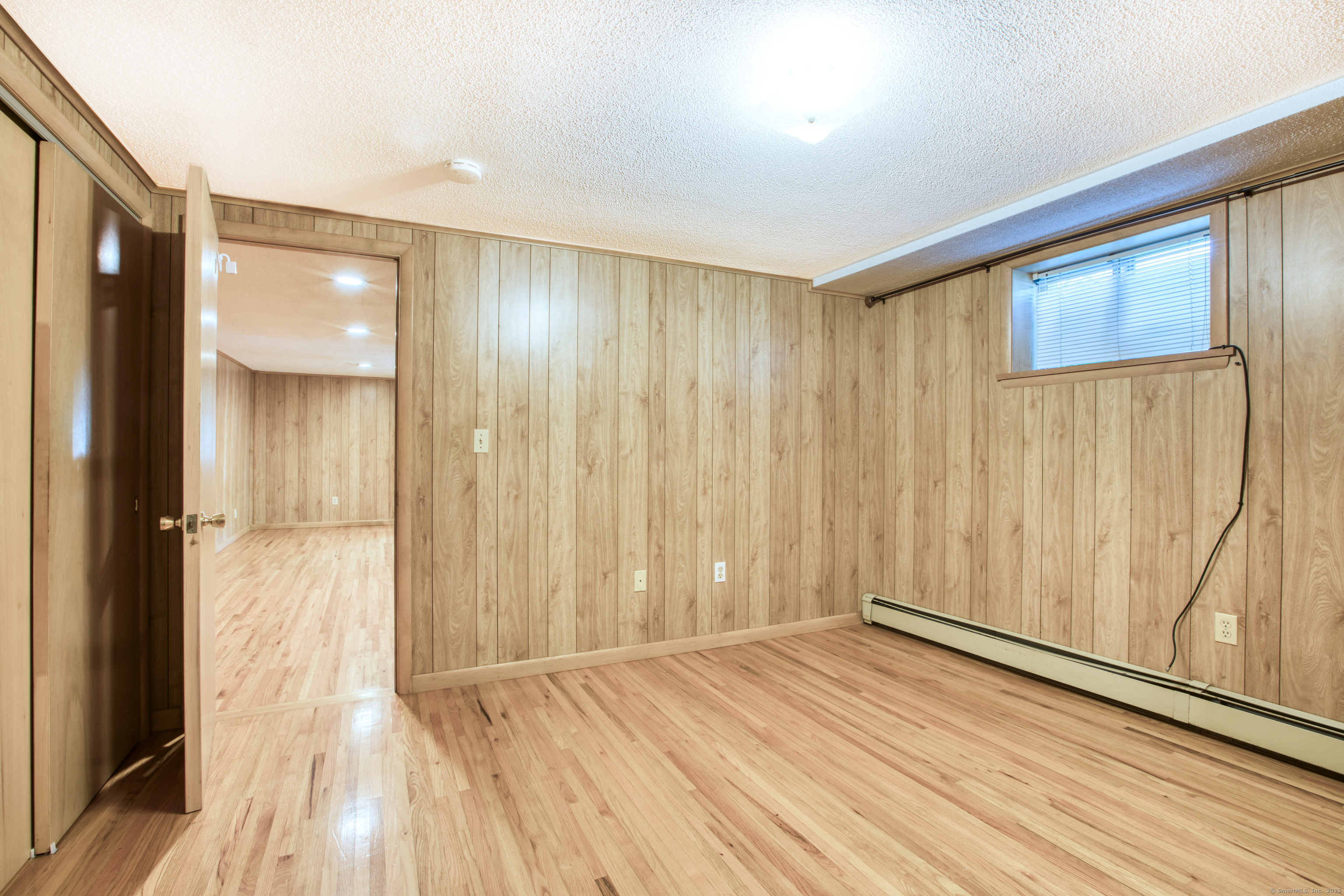 126 Pemberwick Road Right Side