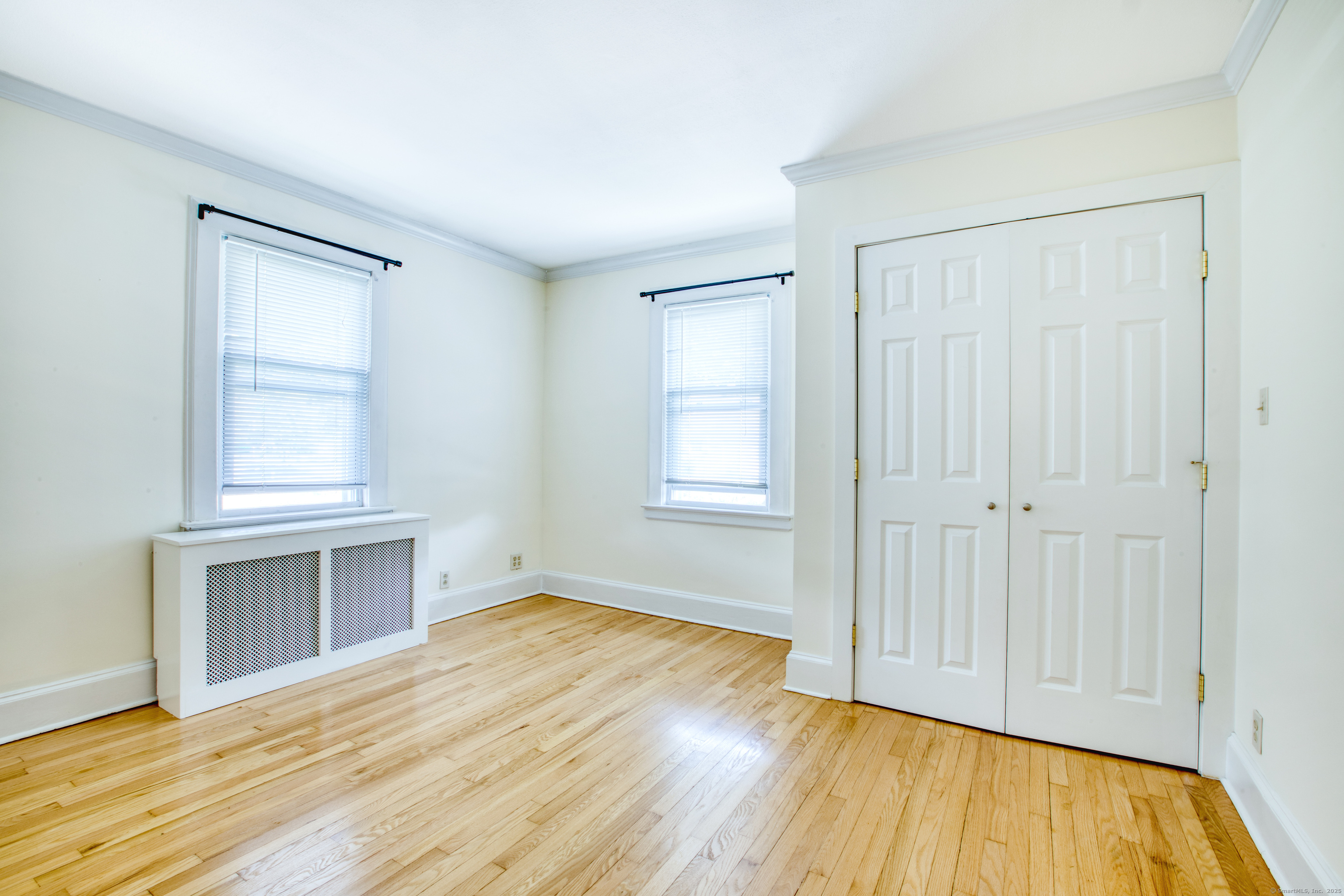 126 Pemberwick Road Right Side