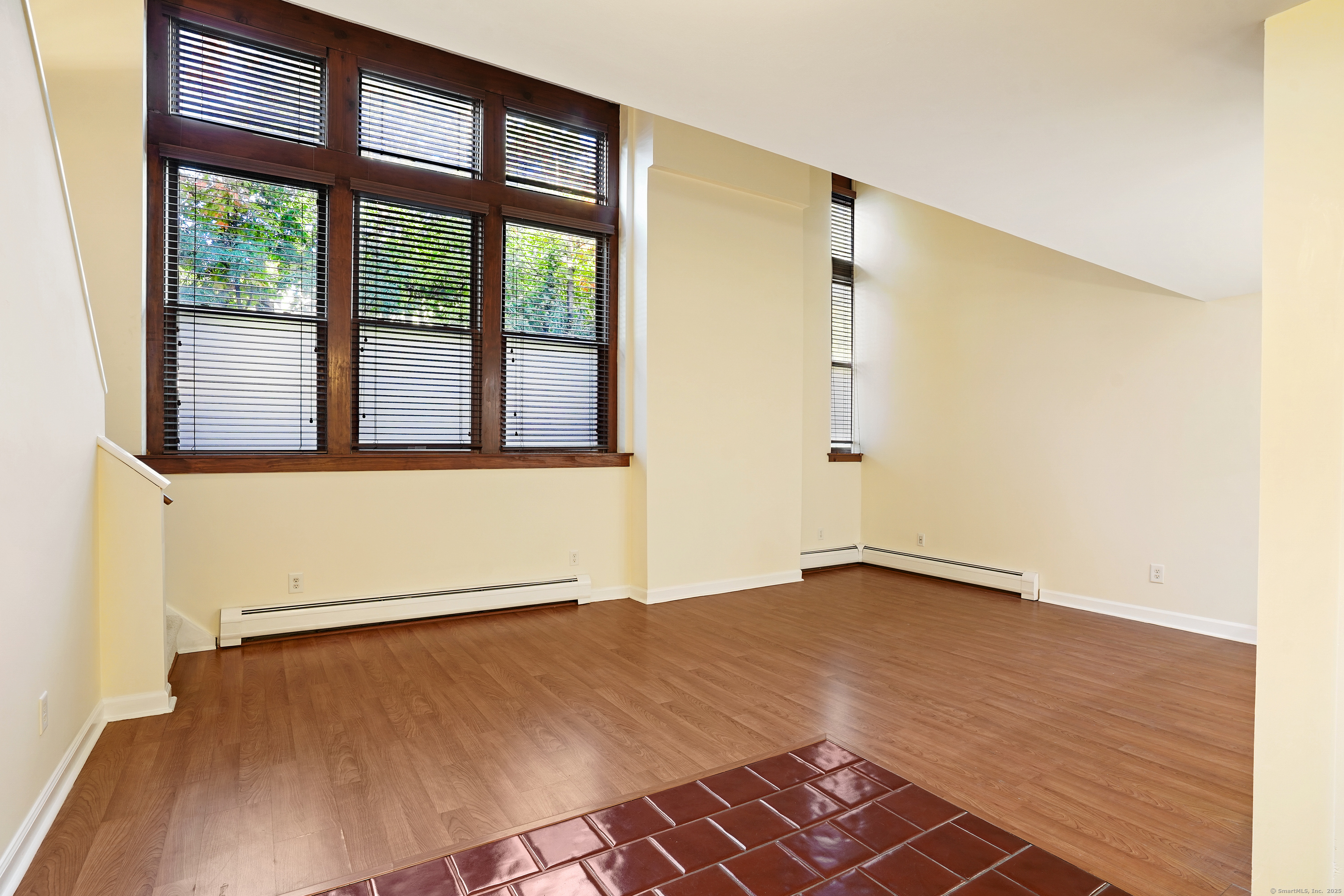 32 Pine Street APT 9