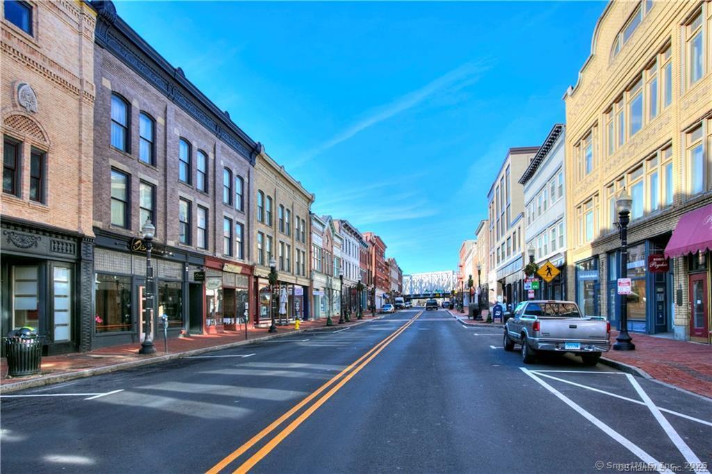 32 Pine Street APT 9