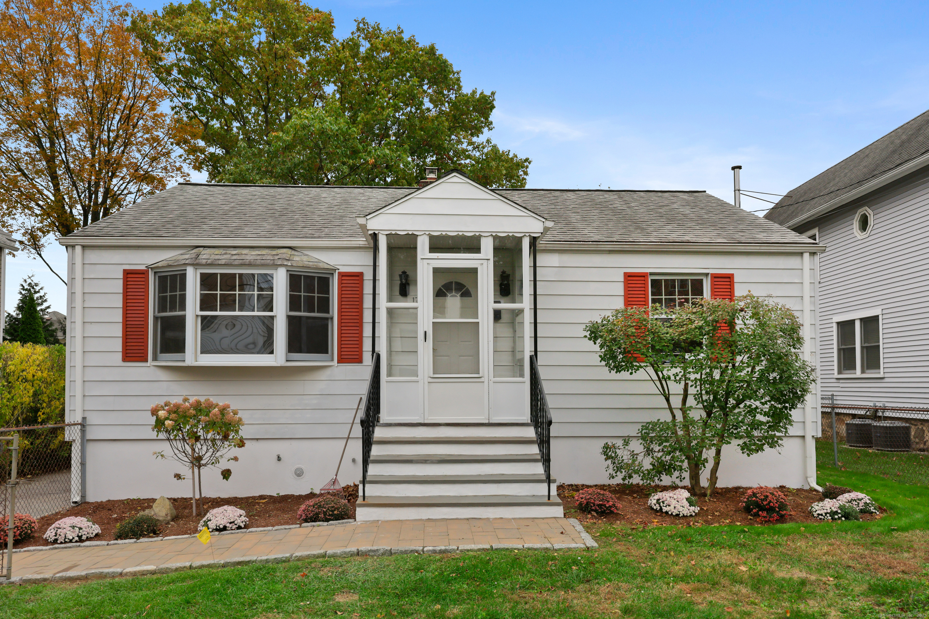 17 Meadow Drive