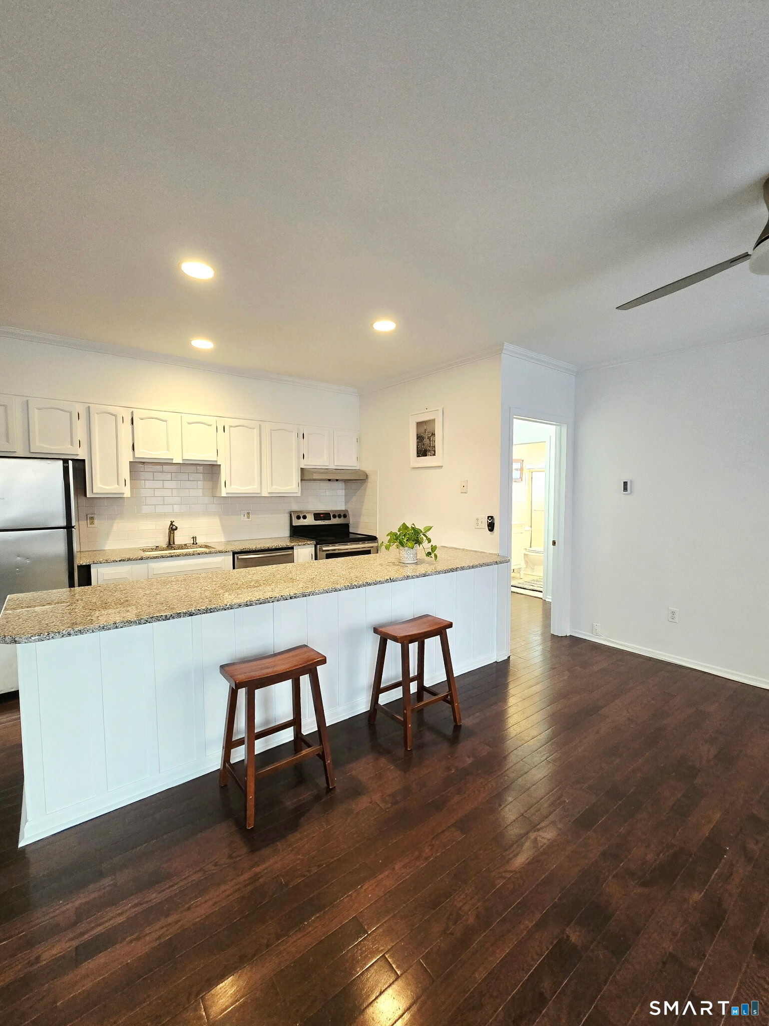 15 Victory Street APT 1