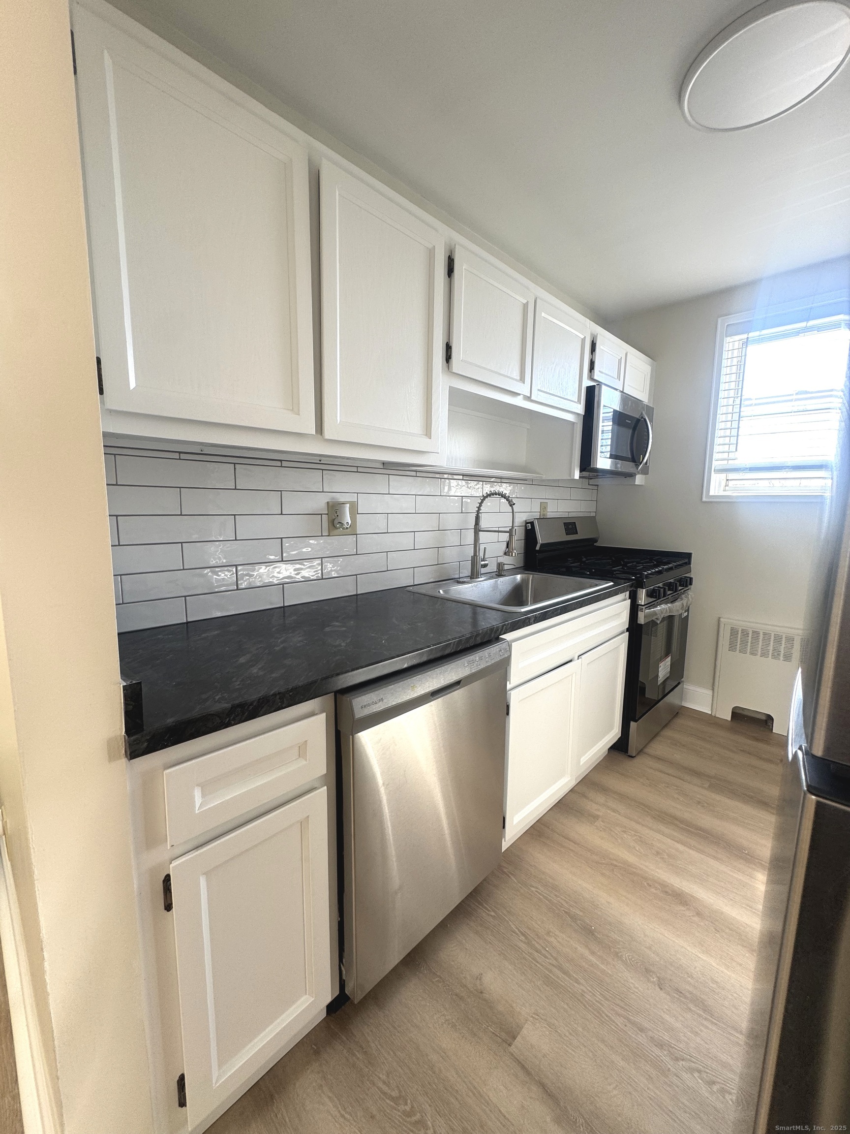 45 Maple Street APT 2E