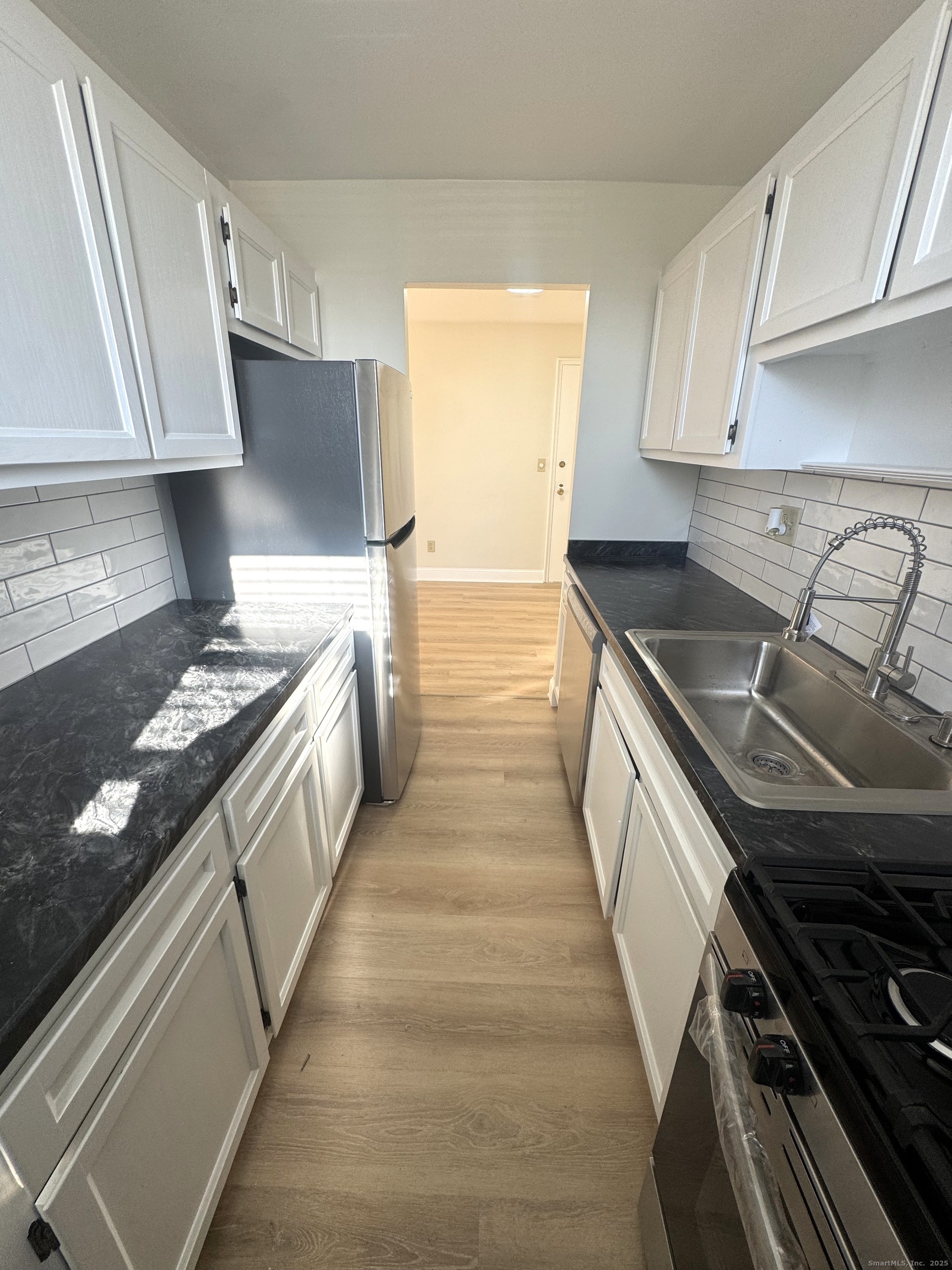 45 Maple Street APT 2E