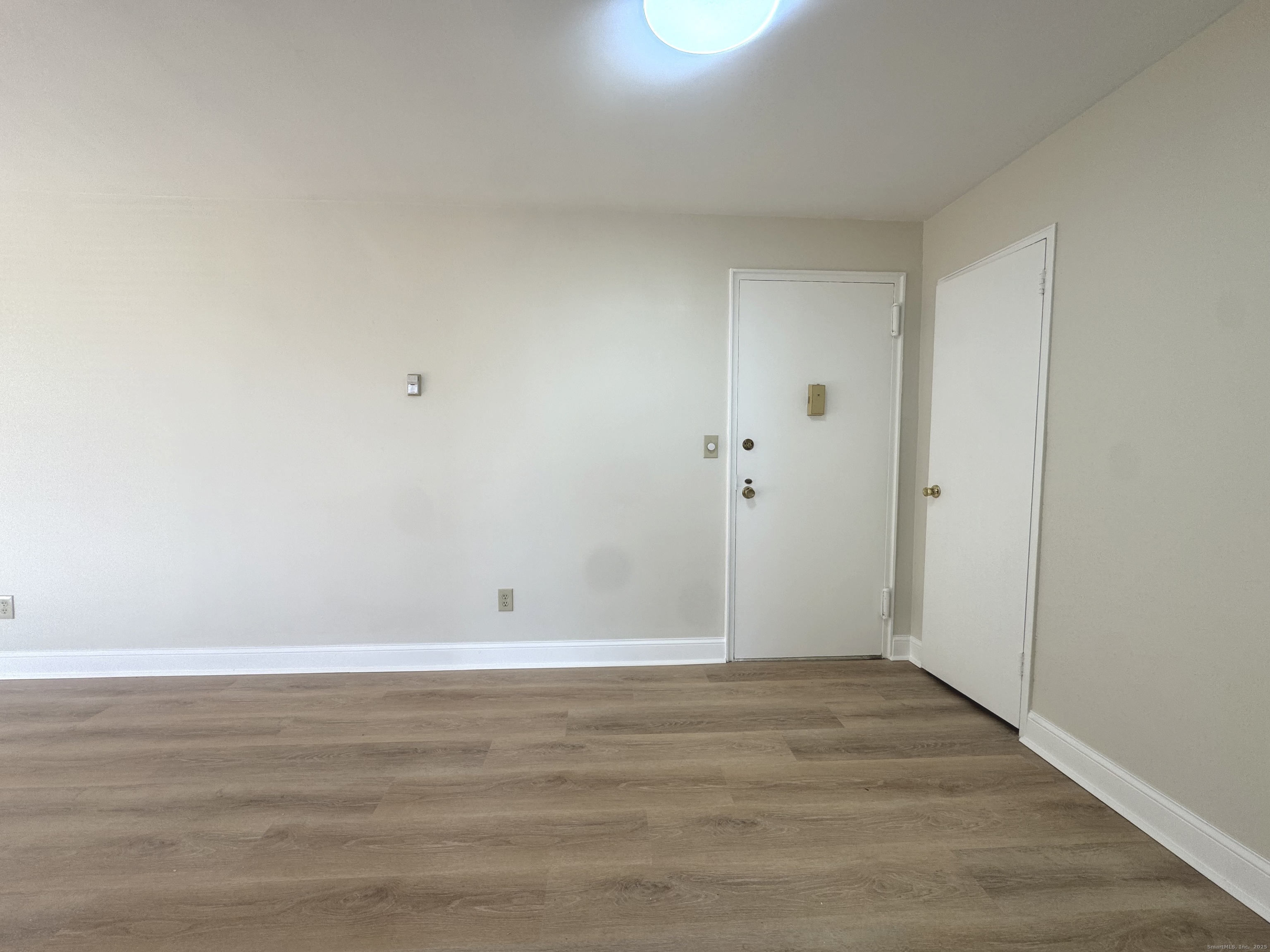 45 Maple Street APT 2E