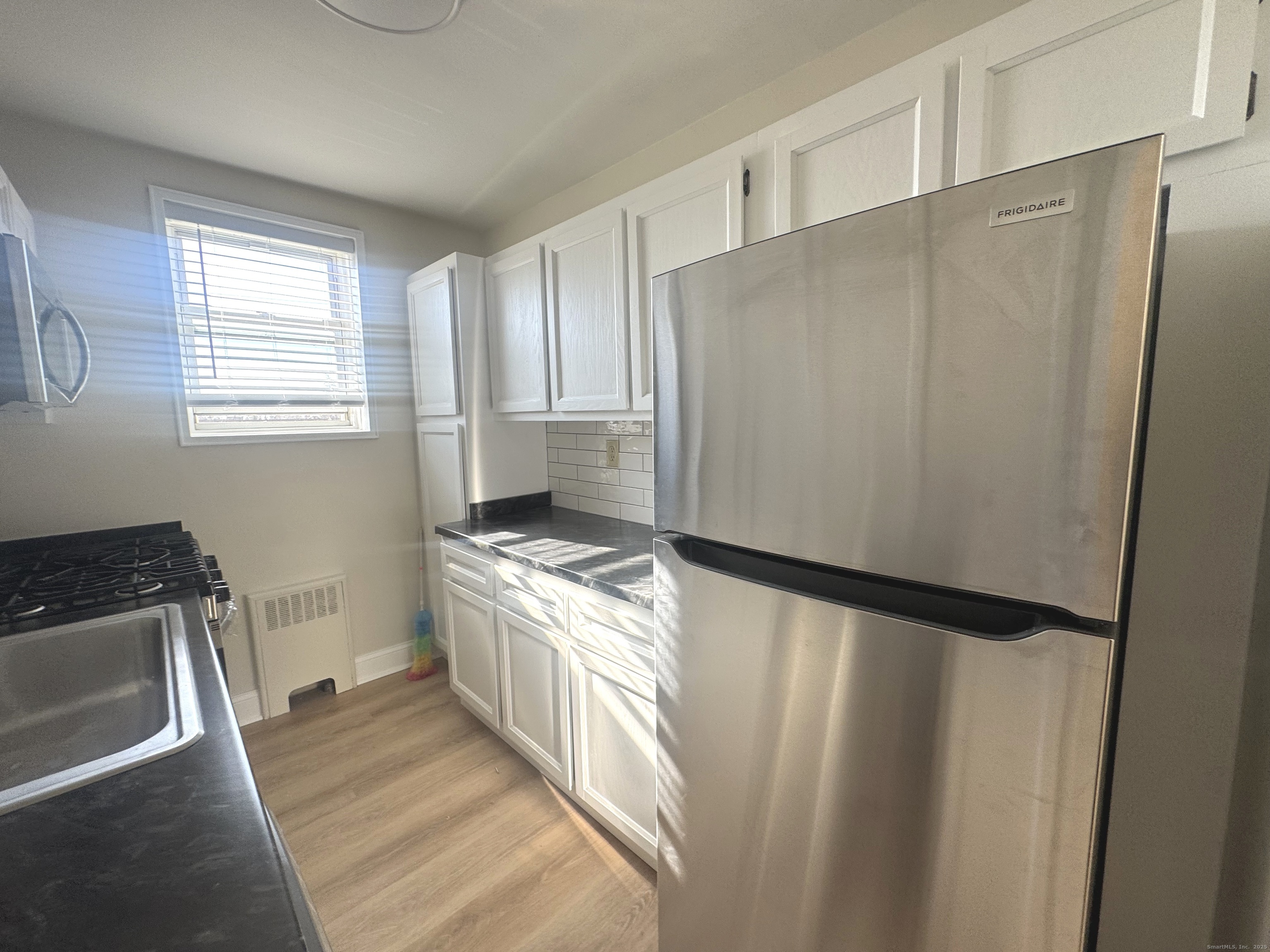 45 Maple Street APT 2E