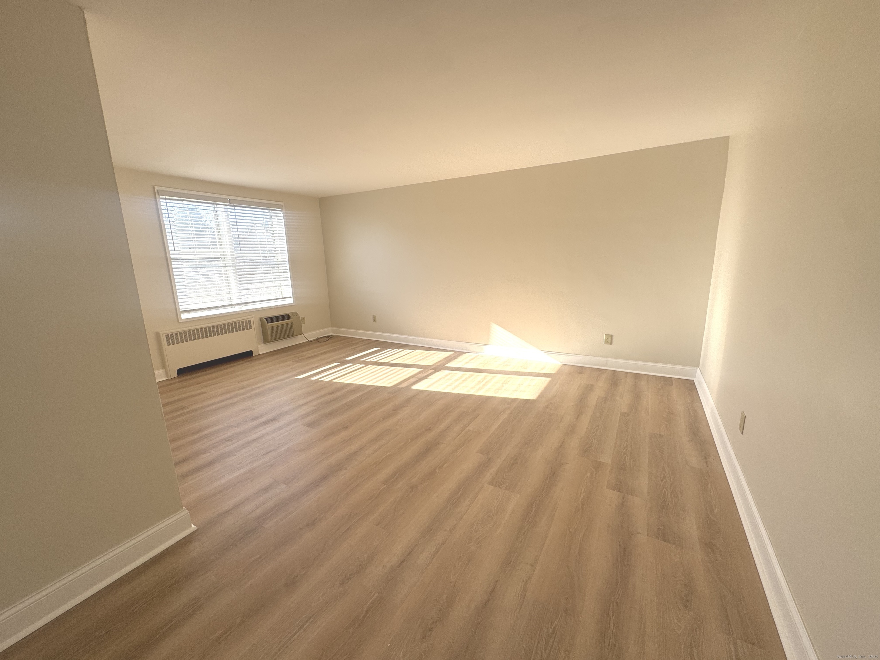 45 Maple Street APT 2E