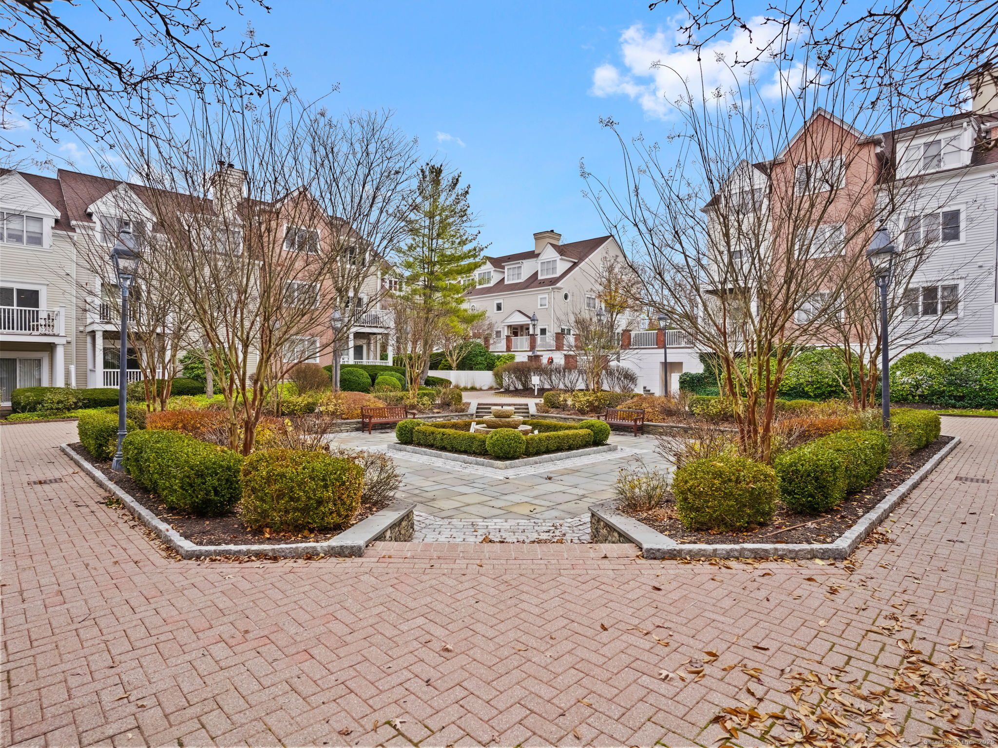 51 Forest Avenue APT 19