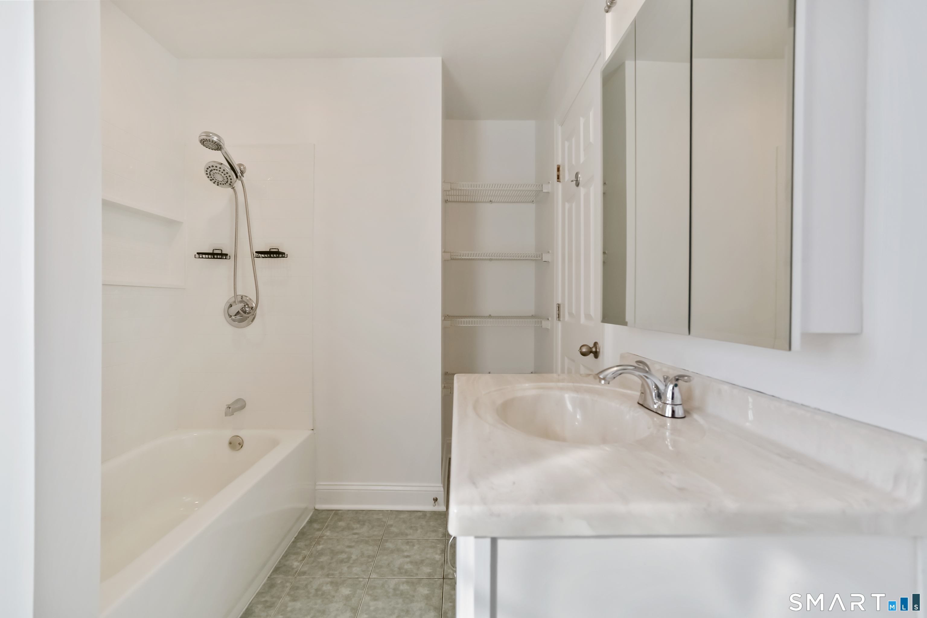 75 Middlebrooks Avenue