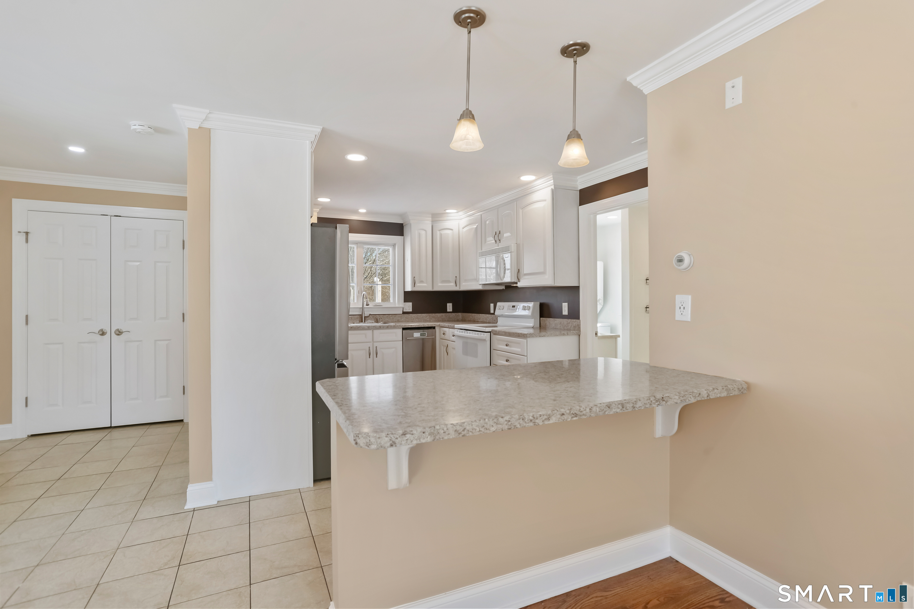 75 Middlebrooks Avenue