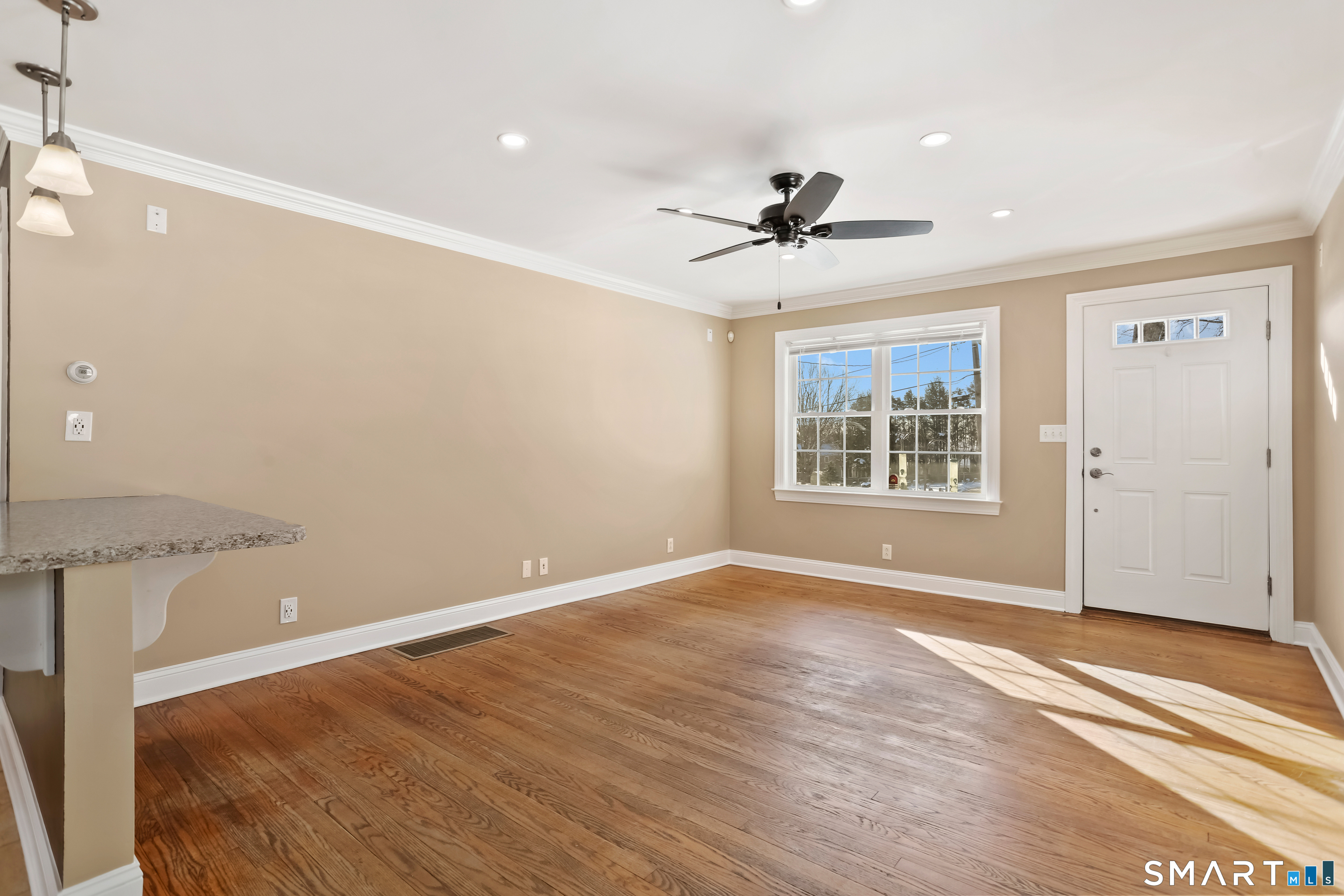 75 Middlebrooks Avenue