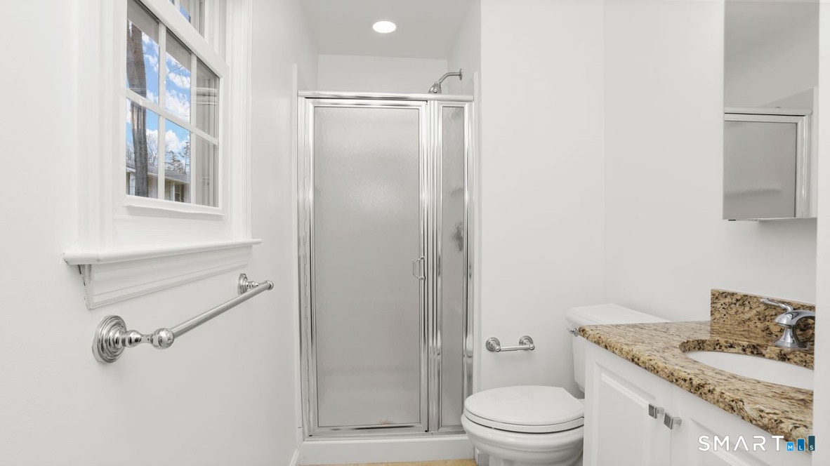 519 East Putnam Avenue