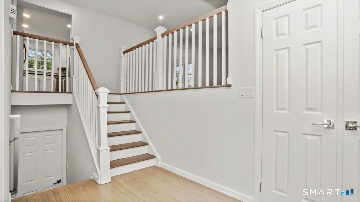 519 East Putnam Avenue