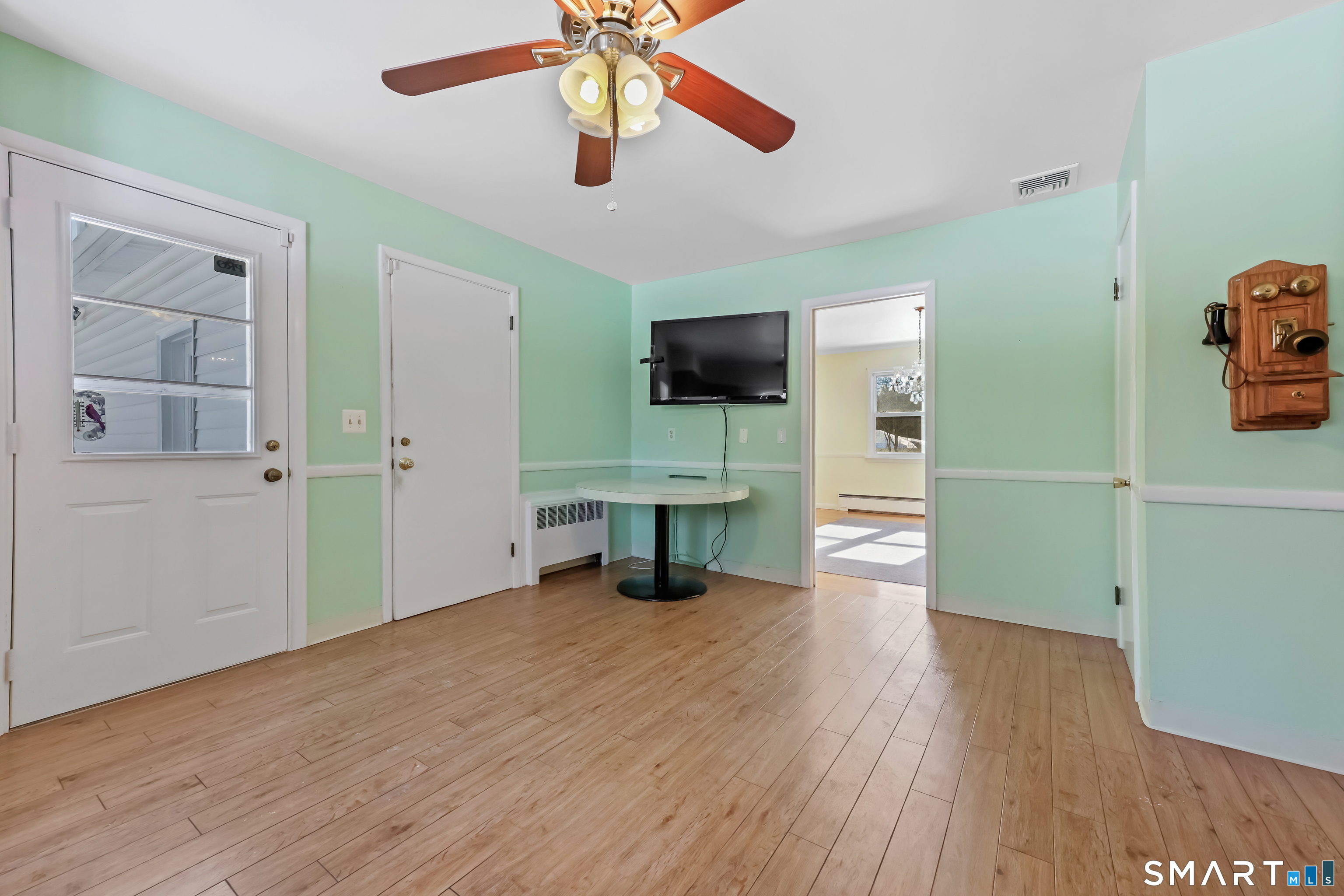 107 Stonehedge Drive North