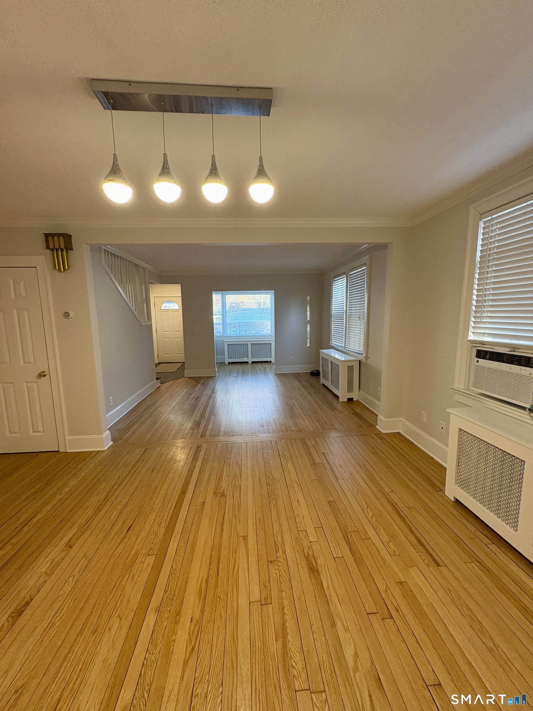 124 Pemberwick Road Left Side