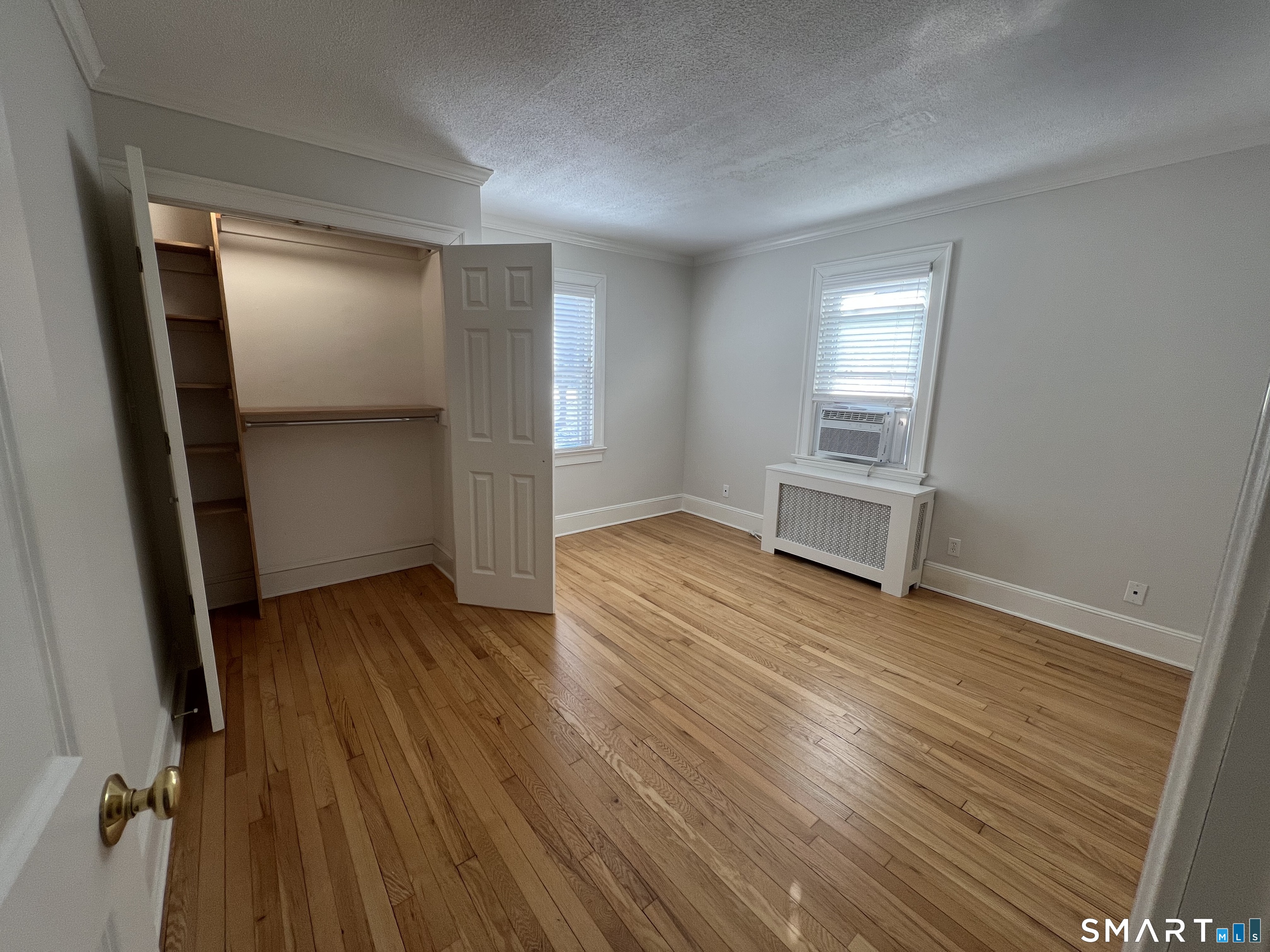 124 Pemberwick Road Left Side