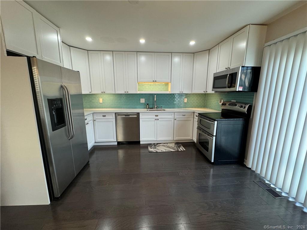 41 Nash Place B