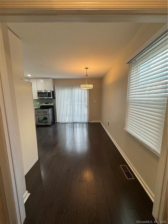 41 Nash Place B