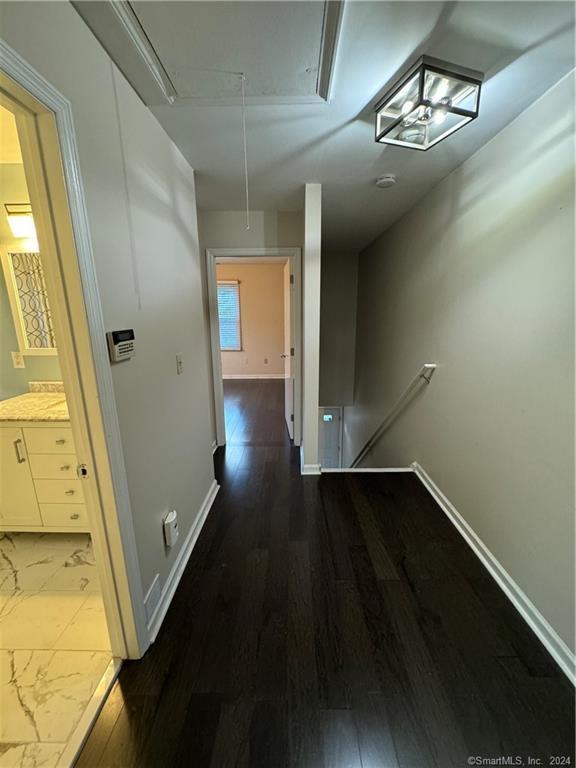 41 Nash Place B