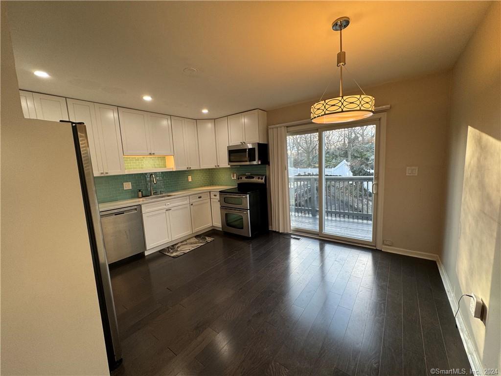 41 Nash Place B
