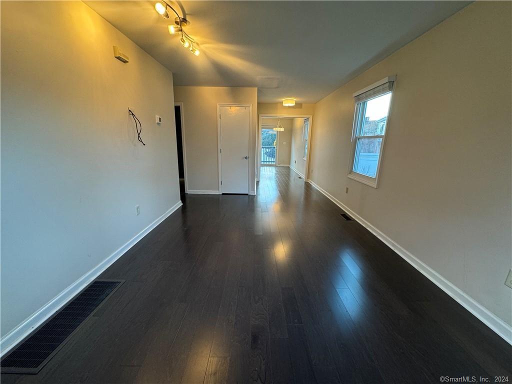 41 Nash Place B