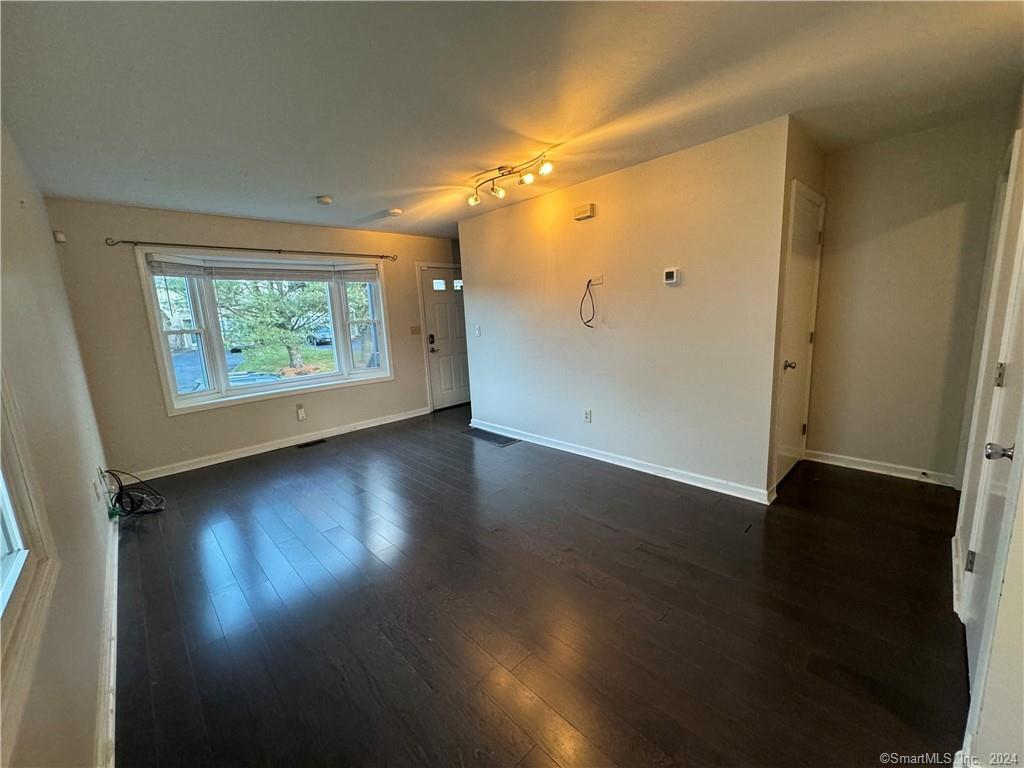 41 Nash Place B