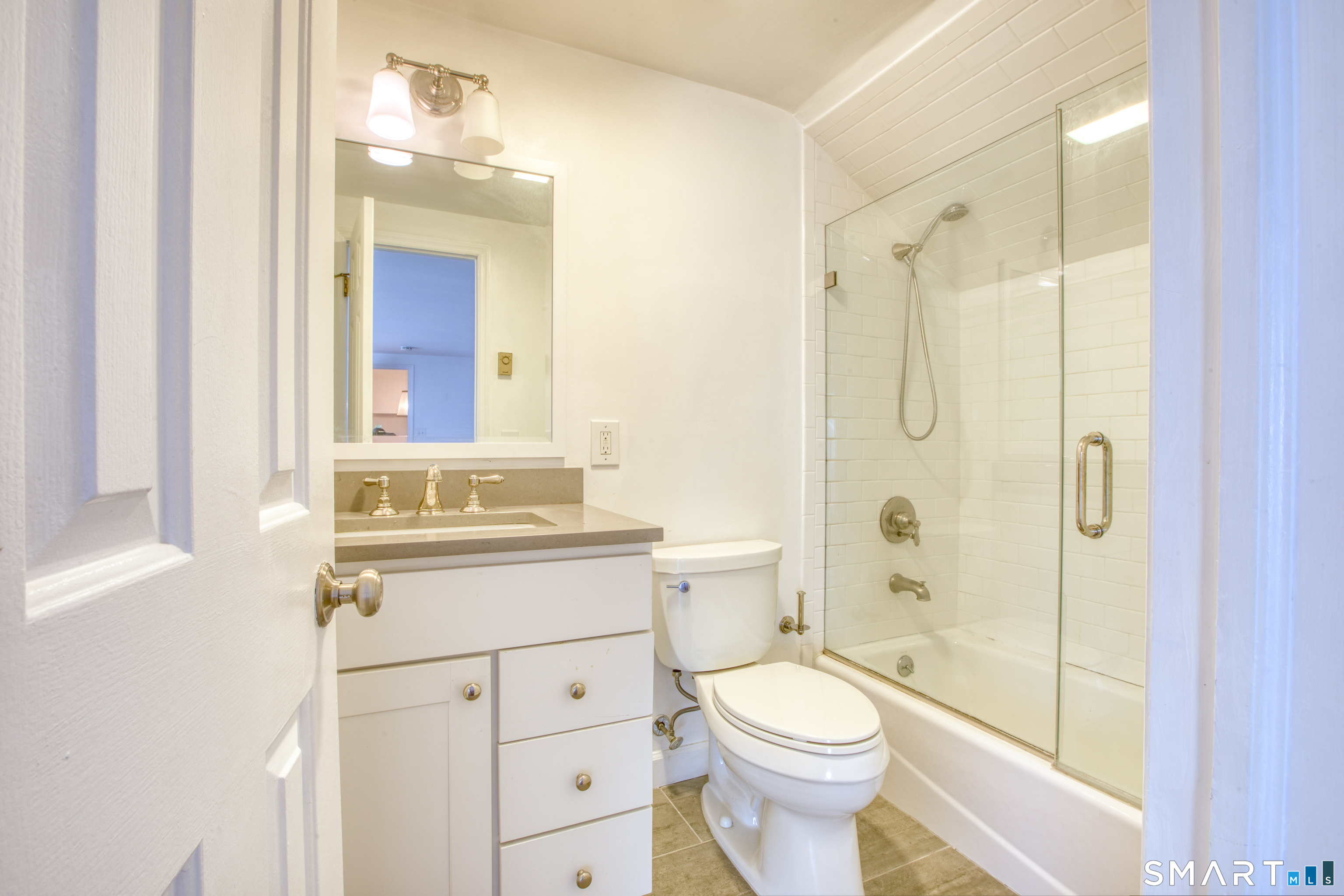 9 Georgetowne Drive North 9
