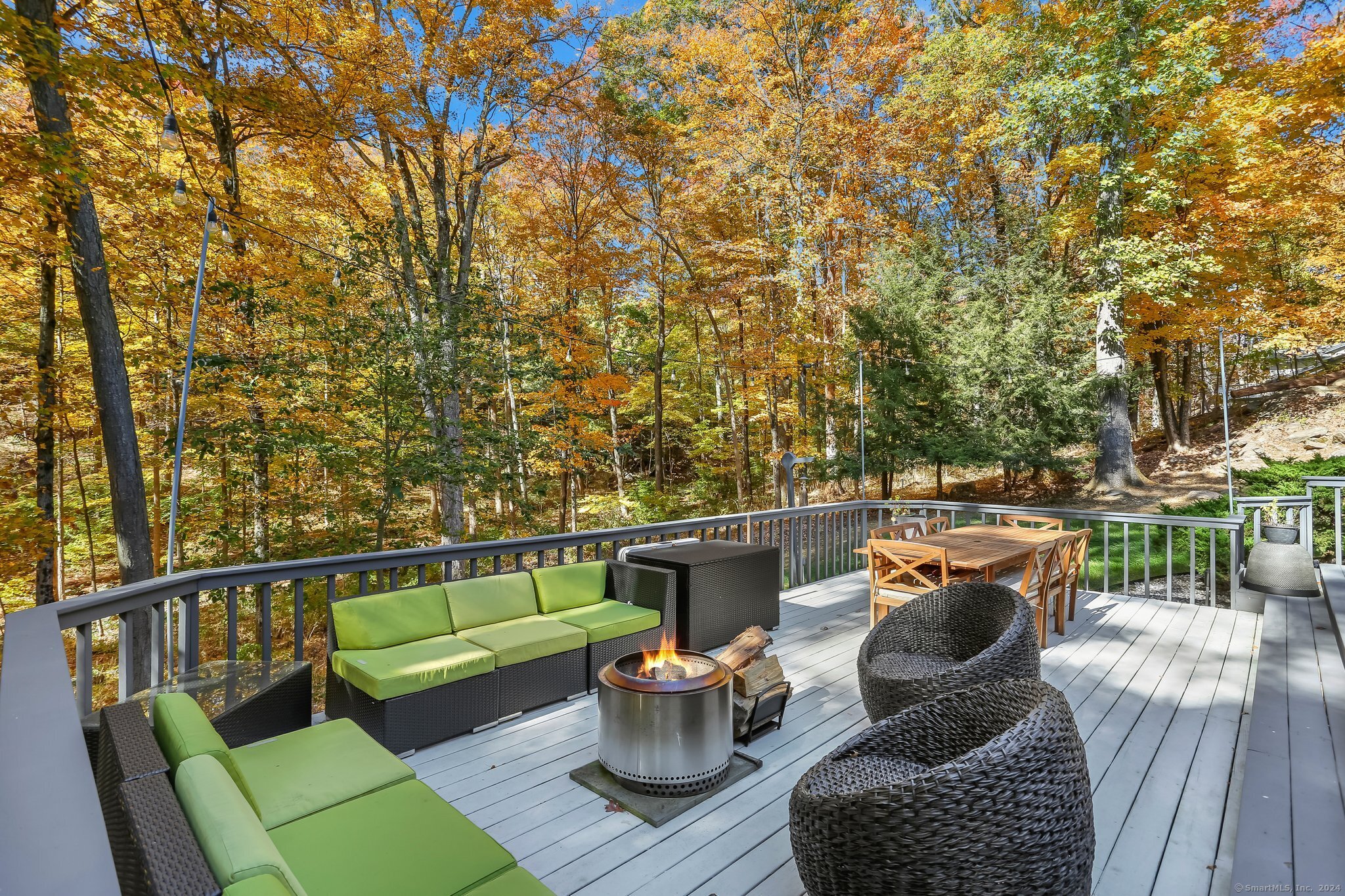 86 Shady Knoll Drive