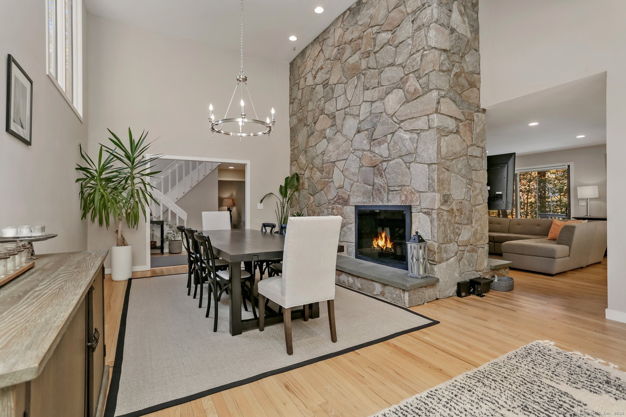 86 Shady Knoll Drive