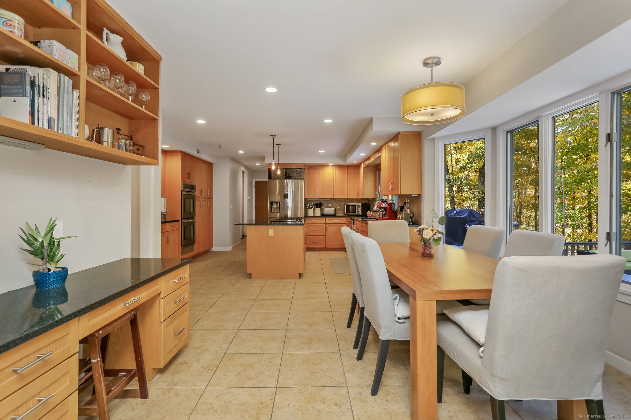 86 Shady Knoll Drive