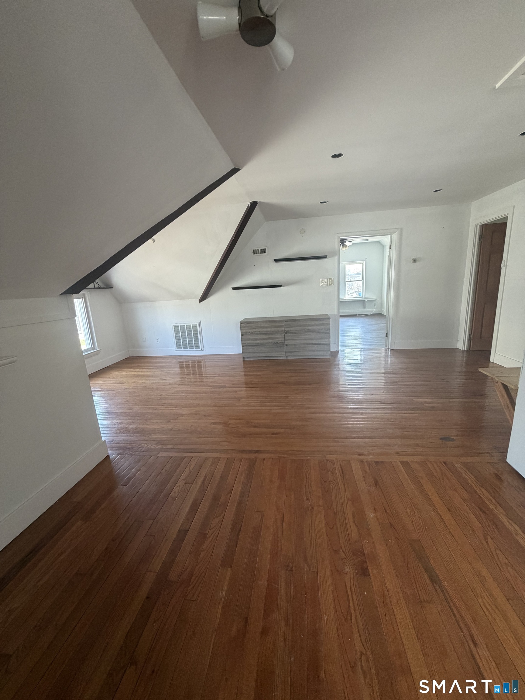 178 Sherman Avenue 3