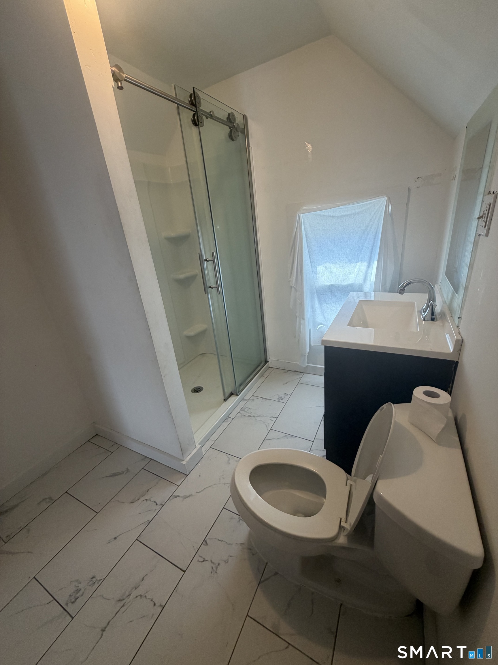 178 Sherman Avenue 3